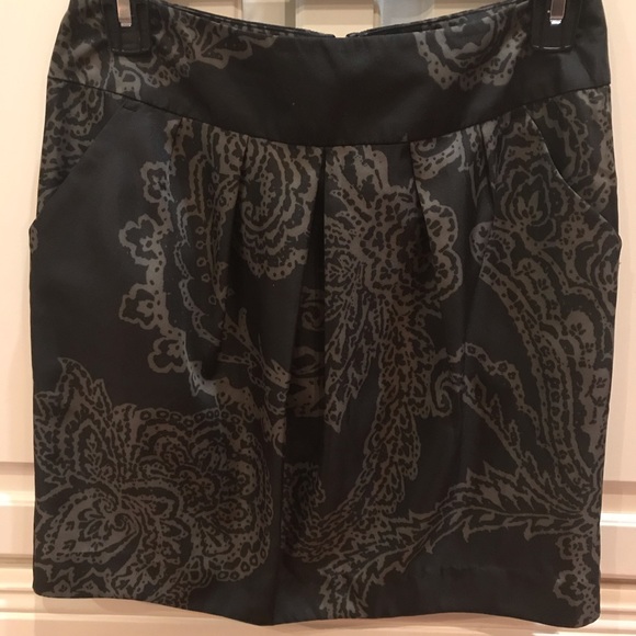 Banana Republic Skirt - Picture 3 of 6
